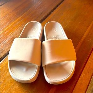 lululemon restfeel 6